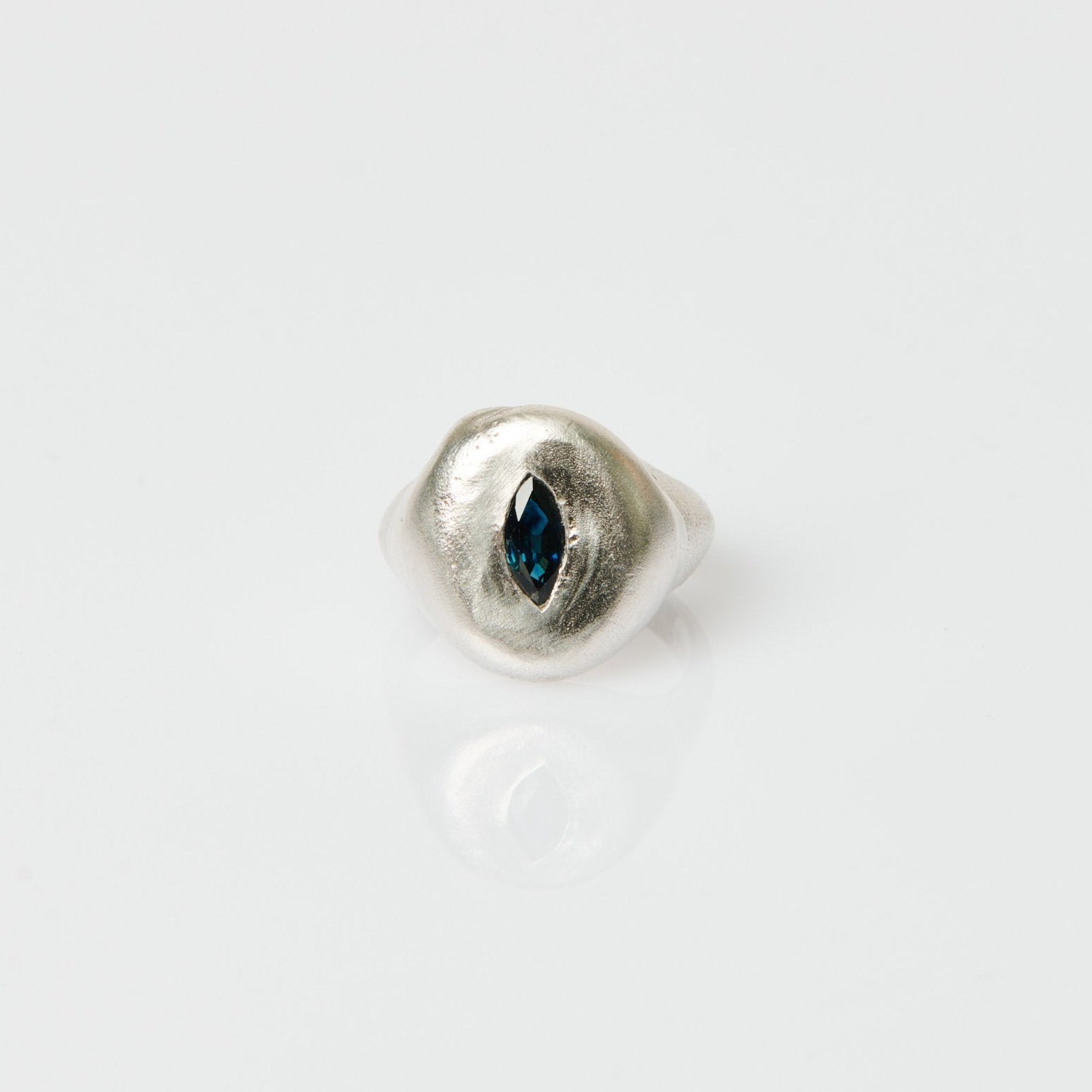 Snake Eye Sapphire Ring